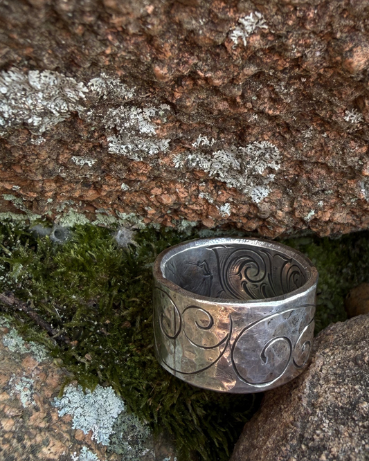 Big Scroll Ring