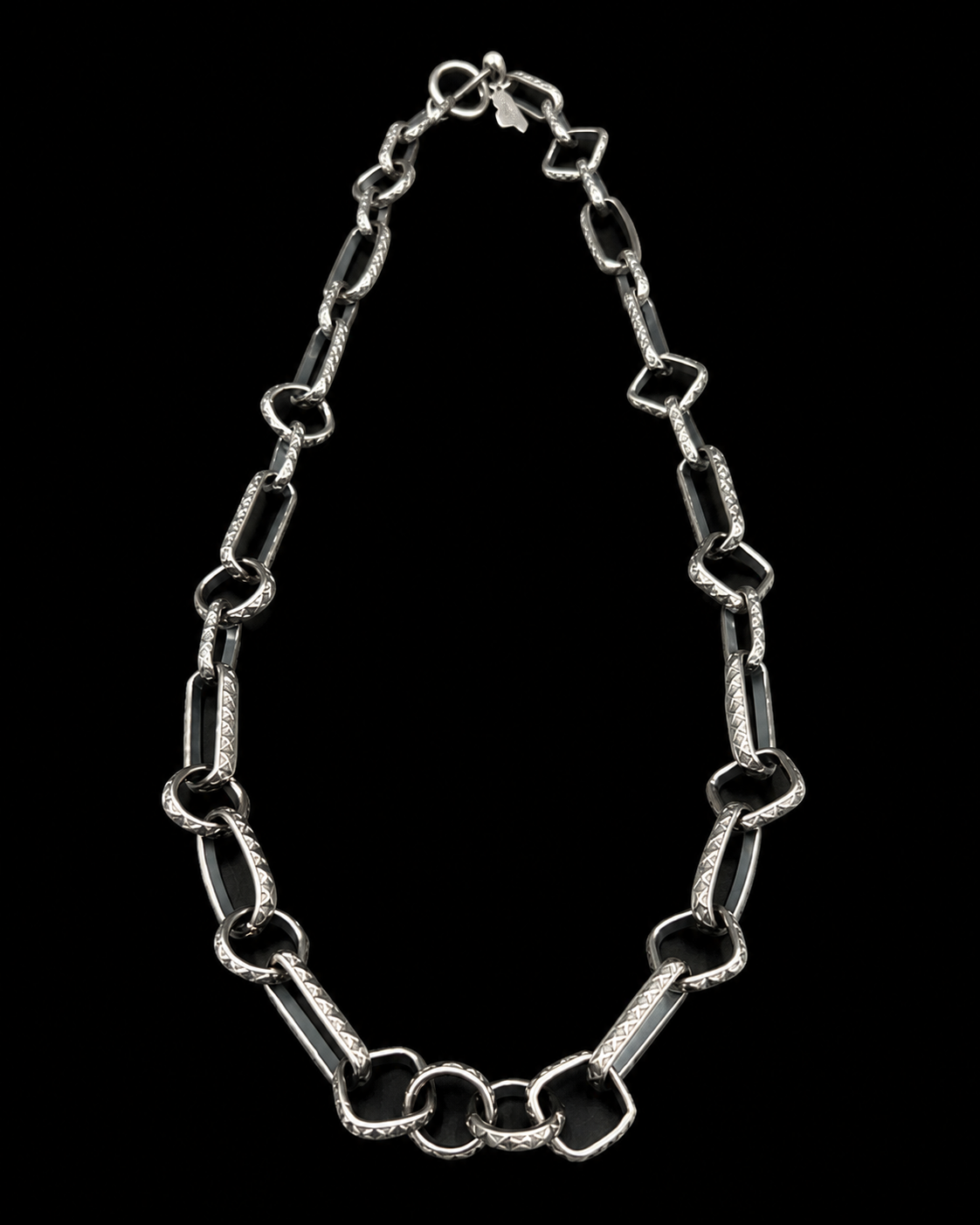 The Circlez & Squarez Chain