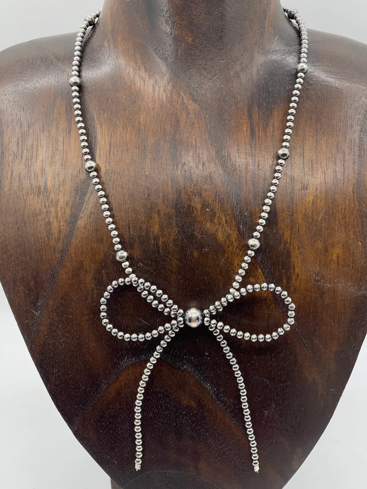 Navajo Pearl Bow Necklace